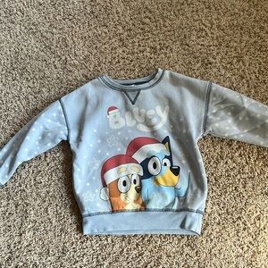 BNWOT super soft & warm 4T Bluey & Bingo Xmas/Winter graphic crewneck top!